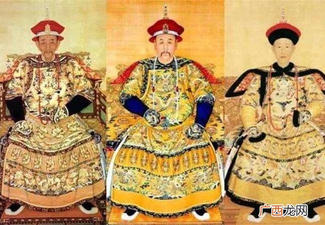 康熙死时雍正多少岁,九子夺嫡时雍正多少岁？