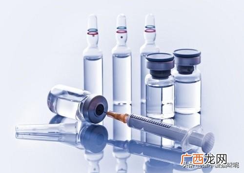 猫咪吐白沫是怎么回事,猫咪口炎呕吐白沫粘液怎么回事？