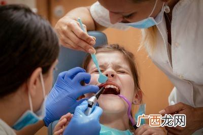 关于牙齿的成语,求与“牙”有关的词语、成语？