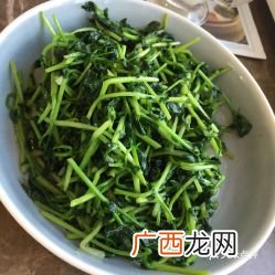 清炒豆苗怎么做好吃窍门,清炒绿豆苗的家常做法？
