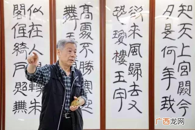 什么叫简帛书,造纸术的特点？