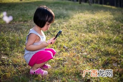 两个土念什么,一个田字边上还有俩土什么字啊?