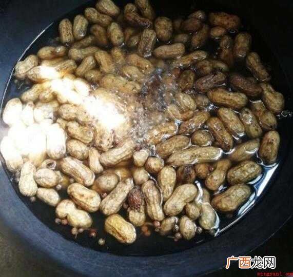 嫩嫩的花生汁多好吃,而且花生的营养价值高 煮花生怎么煮
