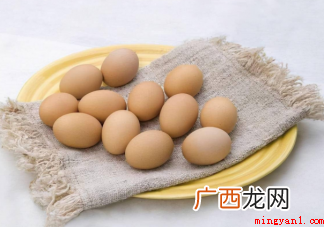 红壳鸡蛋和硬皮鸡蛋的营养成分一样吗 红皮鸡蛋和白皮鸡蛋的营养一样吗