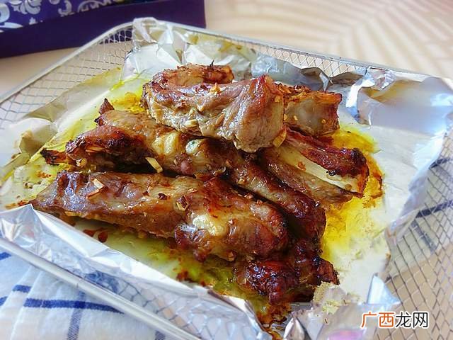 一块排骨多少卡路里,食物大卡对照表？