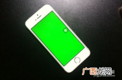 手机绿屏怎么解决,为什么手机会绿屏？