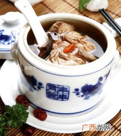 什么鱼炖汤营养最好,初秋买清江鱼给孩子吃好吗？