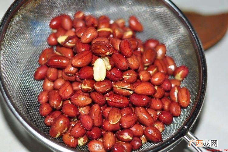 香莱红椒的做法_菜谱大全 怎么做酸辣粉?