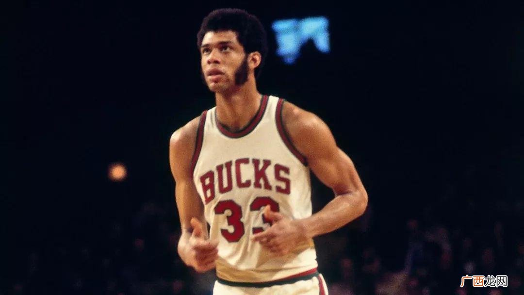 历年NBA得分王,NBA历届的得分王，篮板王，盖帽王，助攻王，抢断王分别是谁？