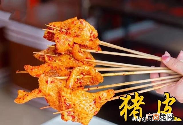 串串香麻辣烫的菜品都有哪些,串串香一般都有什么特色菜呢？
