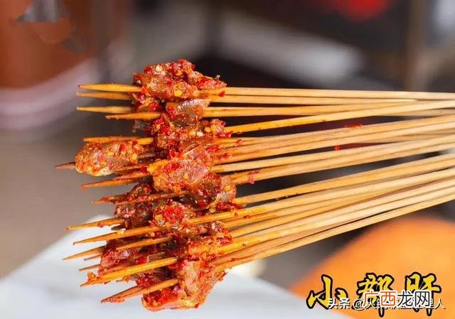 串串香麻辣烫的菜品都有哪些,串串香一般都有什么特色菜呢？