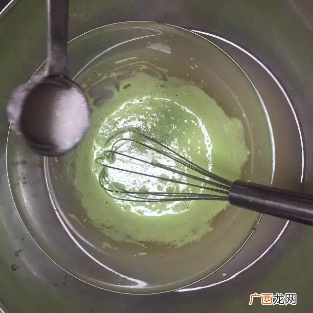什么奶油打发后稳定性好,蓝风车铁塔安佳这三款奶油哪个最受欢迎？