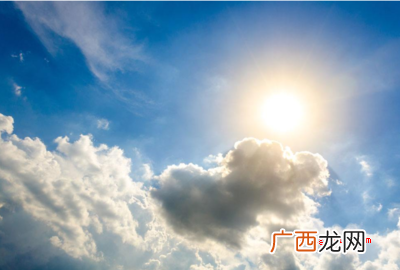 我冒着暴雨跑回家,真是成了一个 用“成了”可以写哪些比喻句?