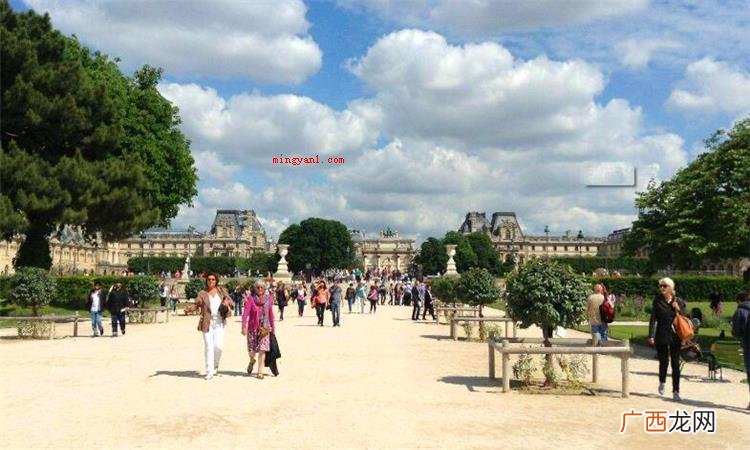 简略回应源源不断中的绝是:断、穷尽的意思,络绎不绝是形容路 络绎不绝的绝是什么意思