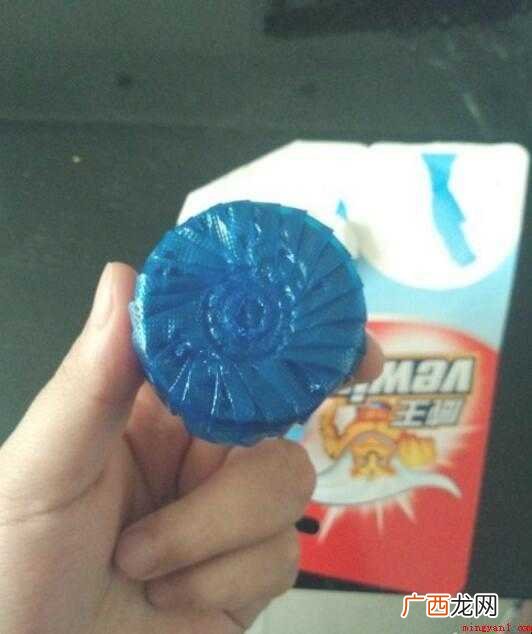 马桶水箱内加入洁厕灵怎么用 洁厕灵怎么用