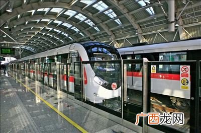 杭州东站到萧山机场有地铁吗,杭州东到萧山机场地铁开通了吗？末班车是几点的？