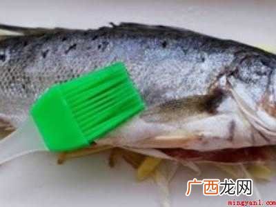 多功能锅怎么蒸鱼