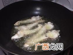 冻鱼怎么做好吃,炖冻鱼的家常做法？