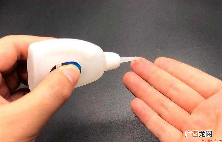 502粘住手怎么办