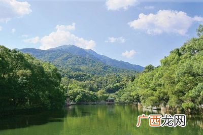 青山区景点,山东荣成青山公园门票？