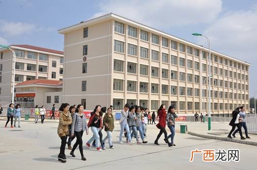 中等职业是中专吗,中职相当于什么水平？