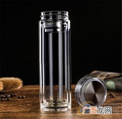 水晶玻璃杯与高硼硅玻璃杯哪个好,高硼硅玻璃和不锈钢哪个好？