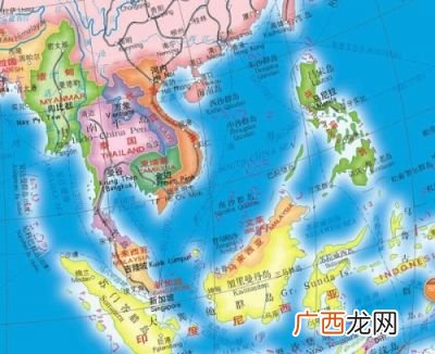 中南半岛地表形态特征,中南半岛的山脉与河流分布及其地表形态的基本特征是？