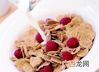 牛奶麦片什么意思,麦片和牛奶能生成什么？