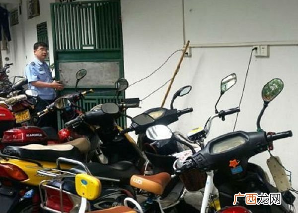 电瓶车要怎么充电,雅迪电动车第一次如何充电？