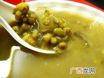 怎样做出好吃的绿豆汤,绿豆汤放盐和放糖有区别吗？