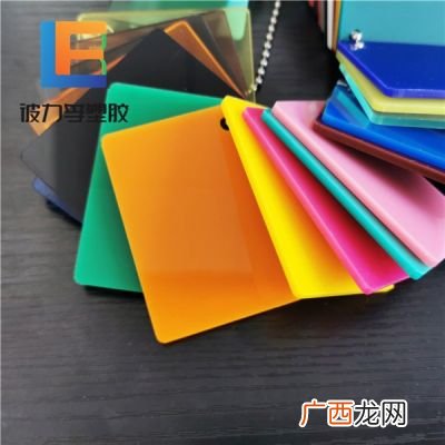 什么是有机玻璃,有机玻璃和普通玻璃有什么区别？为什么叫亚克力？