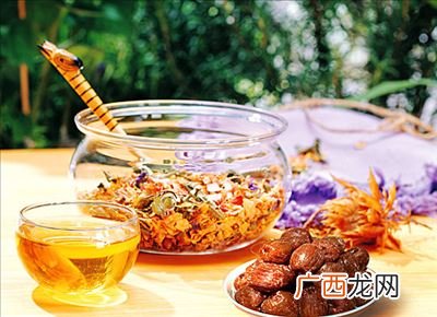 花茶是什么茶的,红茶和花茶有什么区别？