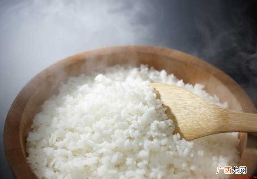 米饭夹生怎么办 5个方法让米饭半生不熟 米饭夹生怎么办