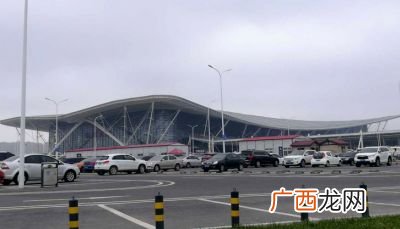 青岛站在哪个区,青岛城阳靠近哪个火车站？