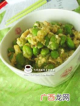 毛豆炒鸡蛋怎么炒好吃,茭白炒毛豆炒鸡蛋的做法?