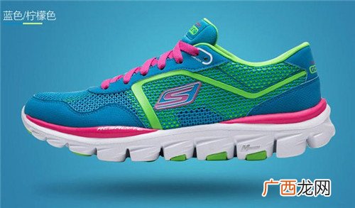 跑步鞋怎么选,跑步穿什么鞋合适?怎么挑选跑鞋？