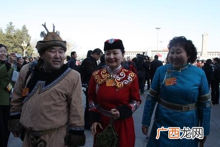 戴鹿角帽是什么民族,鹿角帽学名?