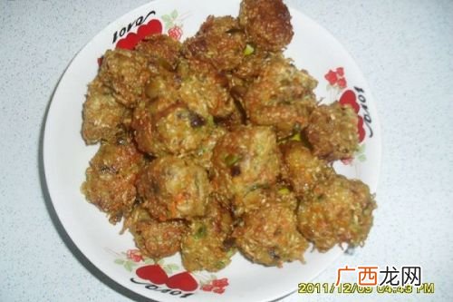 家中自己炸蔬菜丸子的做法,蔬菜丸子的制作方法是什么？