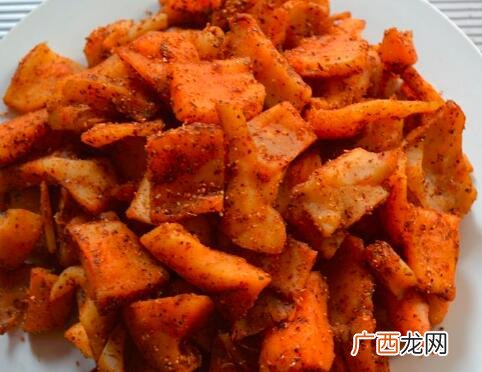 鱿鱼块怎么做好吃 吃鱿鱼的时候要切好才行