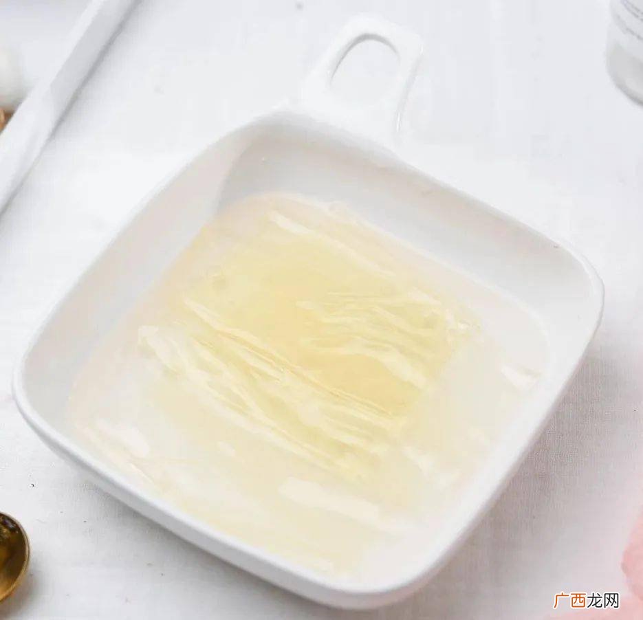 吉利丁片和白凉粉有什么区别,白凉粉和吉利丁片哪个划算？
