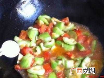 丝瓜炒西红柿做法详细操作 炒菜有哪些