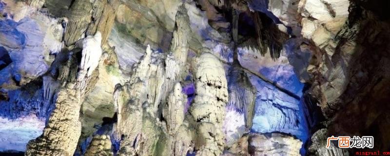 世界上最大的天青石洞穴 石膏晶花是什么东西