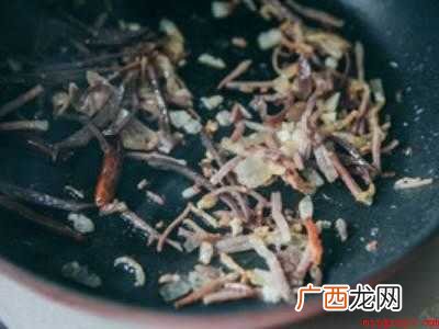 桑葚花的做法共有4步 桑葚花的做法