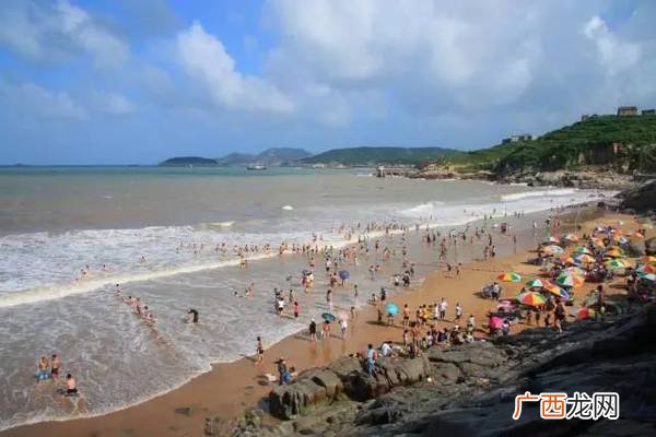 温岭龙门沙滩和洞下沙滩哪个好玩,哪位朋友能介绍一下温岭的龙门沙滩？