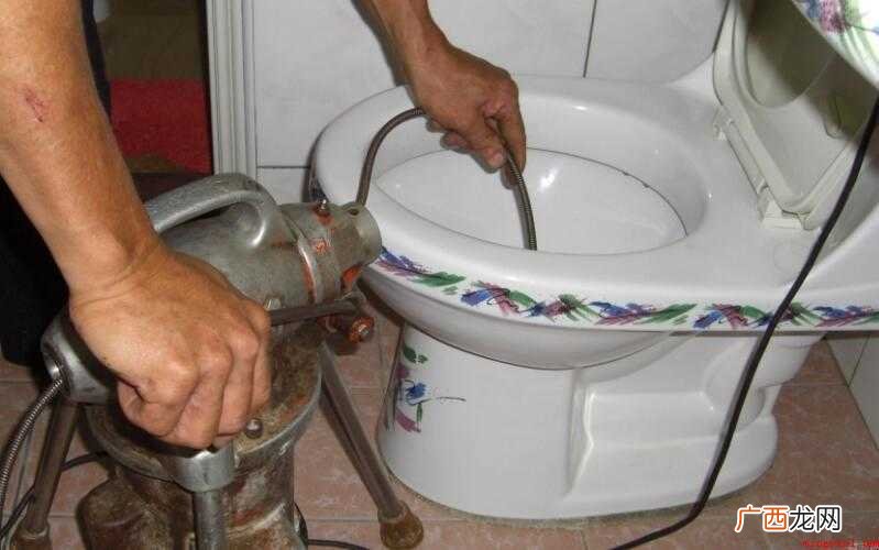 如何疏通下水管道