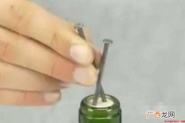 红酒怎么打开木塞子