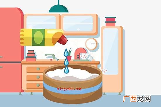 抽油烟机时,可以用抹布蘸取肥皂液擦拭体外边及其隔烟屏表 油烟机怎么清洗