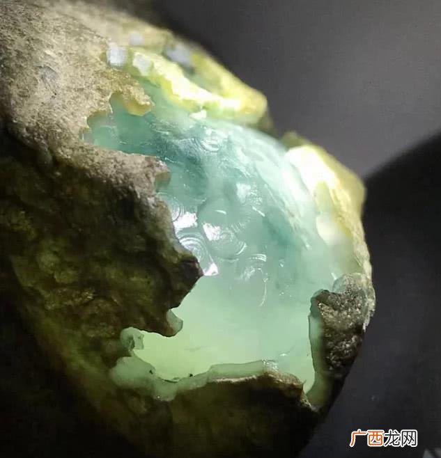 翡翠原石怎么辨别,翡翠原石鉴别新手入门？