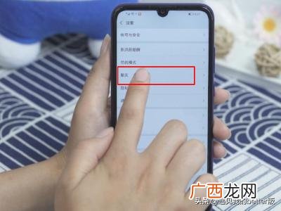 微信语音声太小怎么回事,微信声音小怎么调大声？