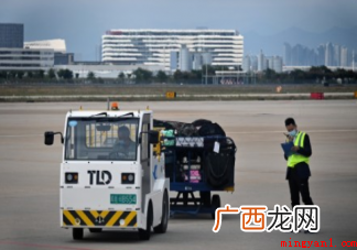 买的飞机票为什么要坐摆渡车 买的飞机票为啥要坐摆渡车